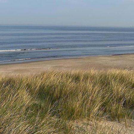 Strandhuisje Daan Dicht Bij Zee En Strand 칼란트소그 외부 사진