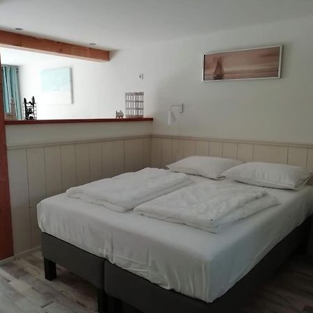 Strandhuisje Daan Dicht Bij Zee En Strand 칼란트소그 외부 사진