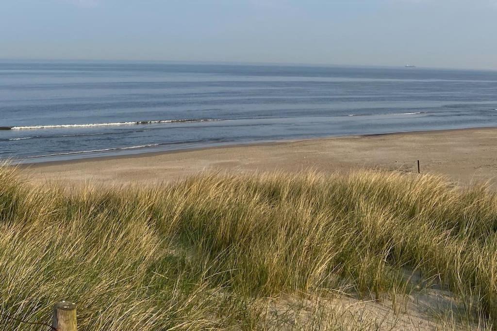 Strandhuisje Daan Dicht Bij Zee En Strand 칼란트소그 외부 사진