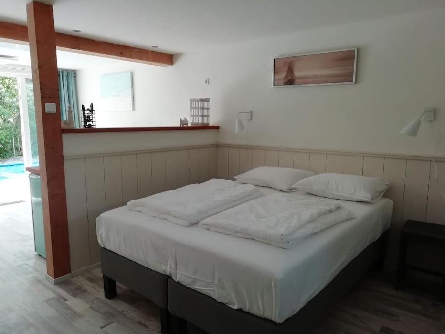 Strandhuisje Daan Dicht Bij Zee En Strand 칼란트소그 외부 사진